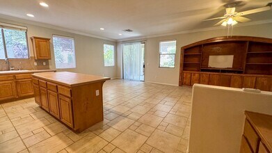 2423 Taragato Ave in Henderson, NV - Building Photo - Building Photo