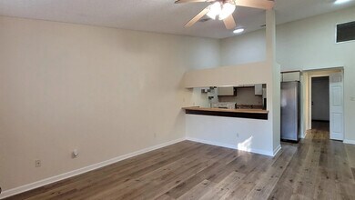 2311 Sandpiper St in Tallahassee, FL - Building Photo - Building Photo