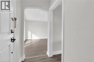 220 Bruce St in Kitchener, ON - Building Photo - Building Photo