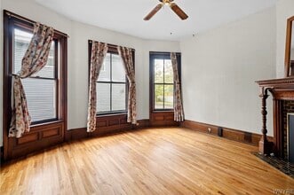 301 Broad St in Tonawanda, NY - Foto de edificio - Building Photo