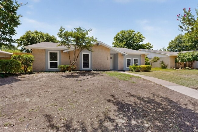 property at 1004 Cross Bend Rd