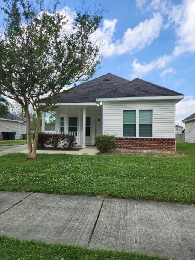 property at 9173 Cedar Ct