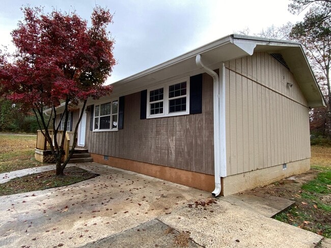 property at 1 Edwards St