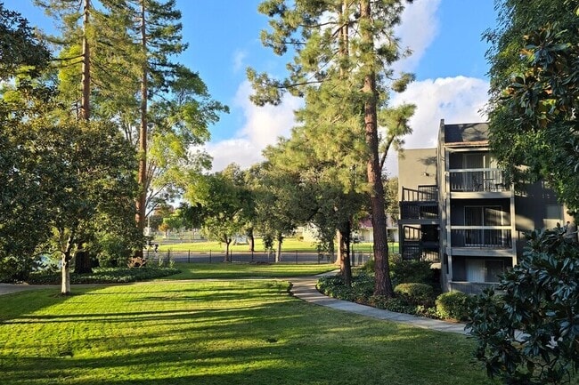 Victoria Gardens in Fremont, CA - Building Photo - Building Photo