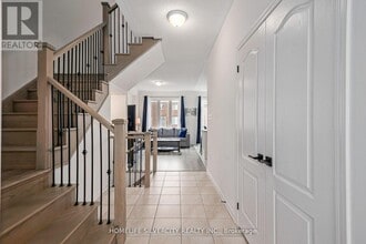 5 Kirby Ave in Collingwood, ON - Building Photo - Building Photo