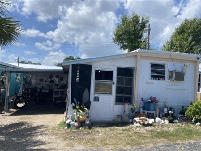 property at 2900 FL-17