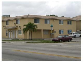 1875 NW 7th St in Miami, FL - Building Photo