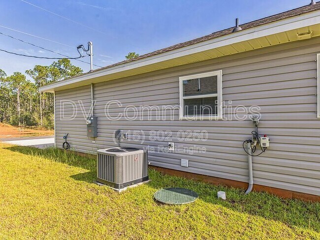 2888 N 24th Ave in Milton, FL - Building Photo - Building Photo