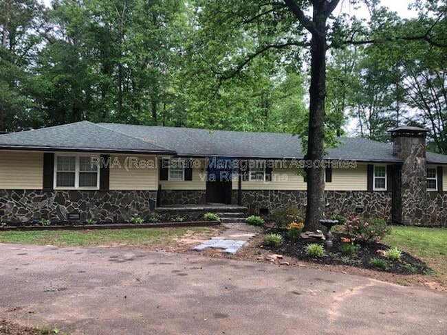 property at 17025 Wildwood Rd