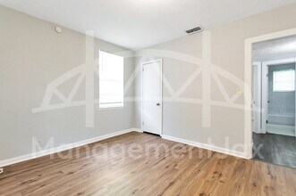 2311 W 16th St in Jacksonville, FL - Building Photo - Building Photo