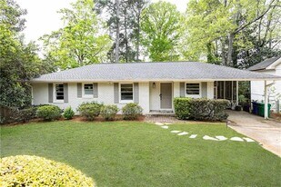1295 Lindenwood Ln NE in Atlanta, GA - Building Photo