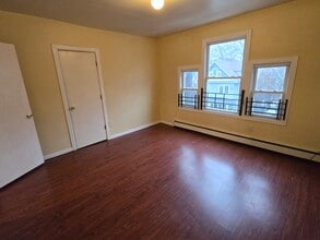 791 S 13th St, Unit 3 in Newark, NJ - Foto de edificio - Building Photo