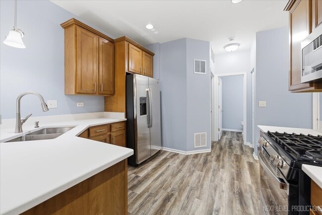 472 Majestic Ln in Oswego, IL - Building Photo - Building Photo