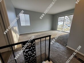 9338 Ballentine St in Overland Park, KS - Building Photo - Building Photo