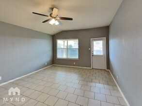 2602 Live Oak Pass in San Antonio, TX - Foto de edificio - Building Photo