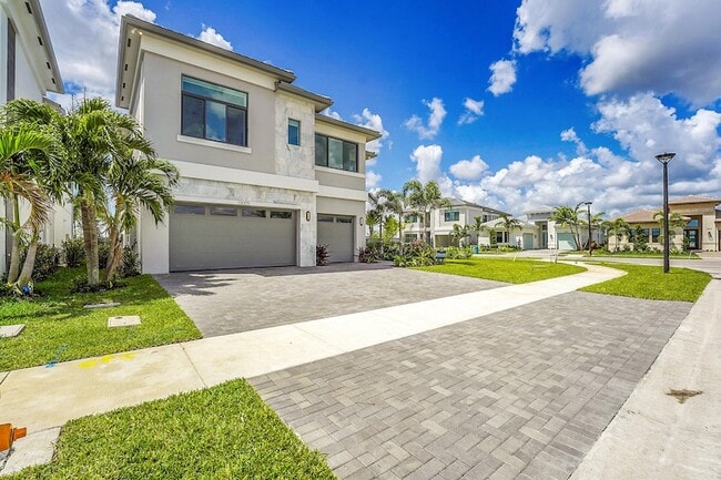 13005 Feathering Wy in Palm Beach Gardens, FL - Building Photo - Building Photo