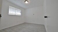 10546 Pleasanton Dr photo'