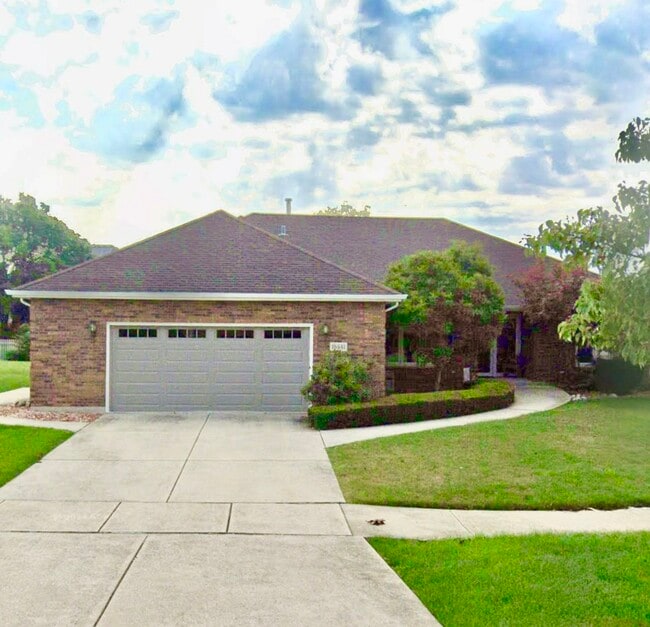 property at 16441 Paw Paw Ave