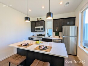1051 Pacific St-Unit -D in Kansas City, MO - Building Photo - Building Photo