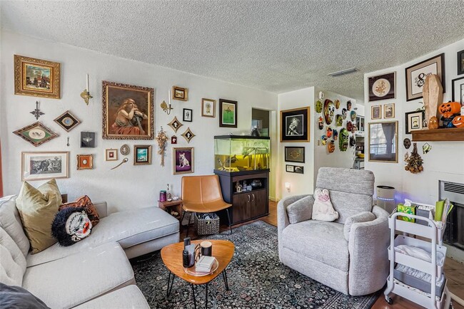 7214 Salt Springs Dr in Austin, TX - Building Photo - Building Photo