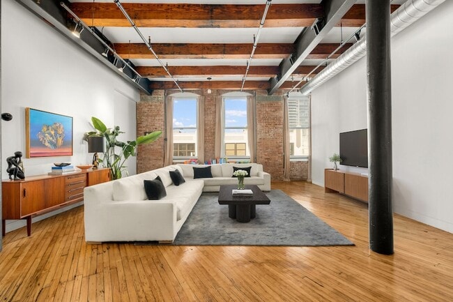 85 N 3rd St, Unit 402 in Brooklyn, NY - Building Photo - Building Photo