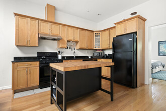 60 S Elliott Pl in Brooklyn, NY - Building Photo - Interior Photo