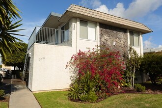 La Casa Bonita Apartments in Chula Vista, CA - Building Photo - Building Photo