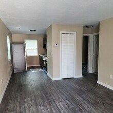 225 NW 12th Ct in Pompano Beach, FL - Building Photo - Building Photo