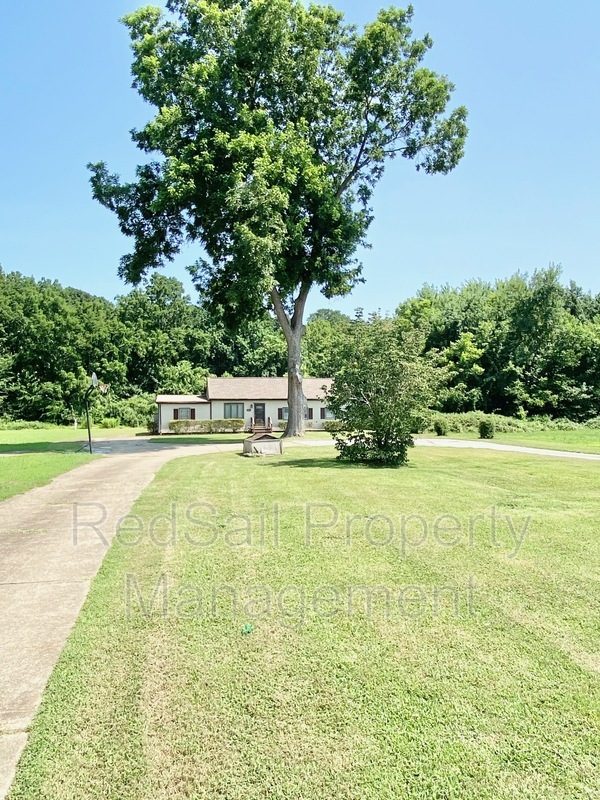 470 Queens Creek Rd in Williamsburg, VA - Building Photo - Building Photo