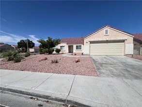 5825 Coleman St in North Las Vegas, NV - Building Photo - Building Photo