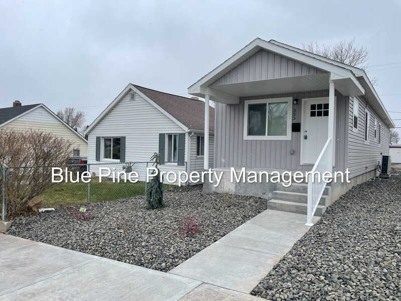 323 Gladstone St in Idaho Falls, ID - Building Photo