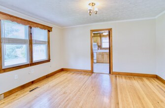 8 Westbrook Dr in Greenville, SC - Building Photo - Building Photo
