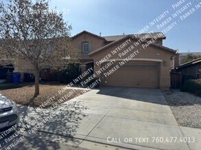 13774 Bayberry St in Victorville, CA - Building Photo - Building Photo