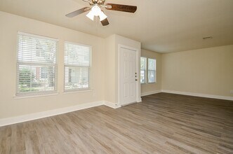 3935 Federal Ln in Missouri City, TX - Building Photo - Building Photo