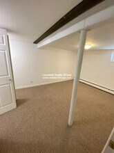 7247 W Touhy Ave in Chicago, IL - Foto de edificio - Building Photo