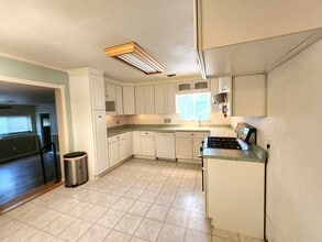 1130 East St in Orland, CA - Building Photo - Building Photo