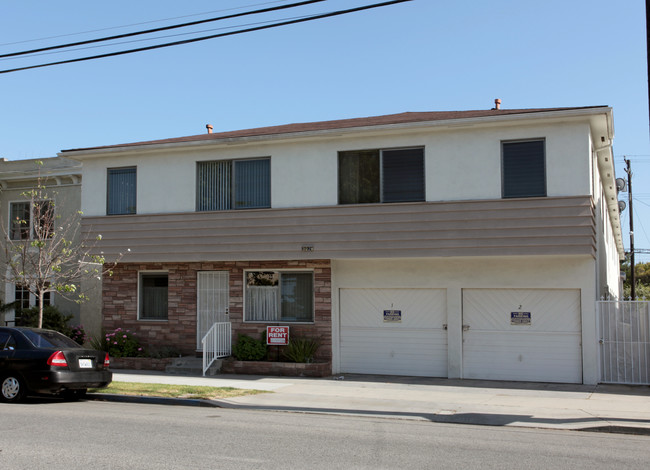 3024 E 3rd St in Long Beach, CA - Building Photo - Building Photo