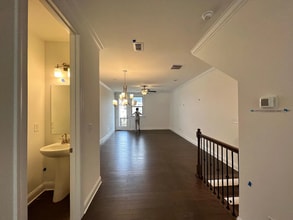 2426 Figaro Dr in Atlanta, GA - Building Photo - Building Photo