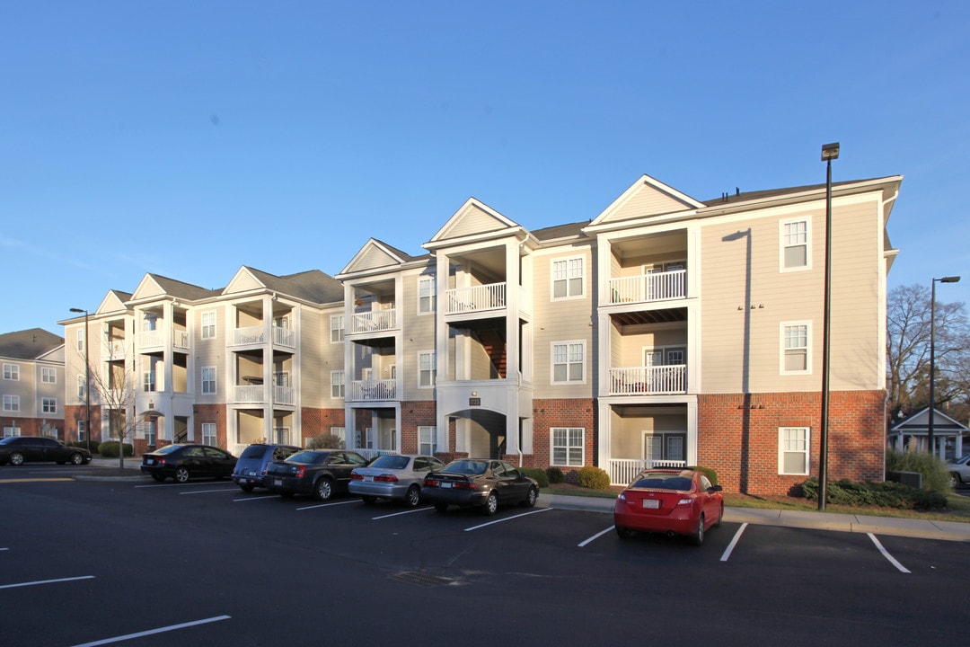 University Village in Greensboro, NC - Building Photo