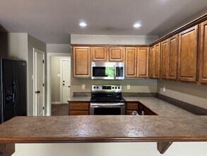 2711 Ridgecrest Rd in Bryant, AR - Building Photo - Building Photo