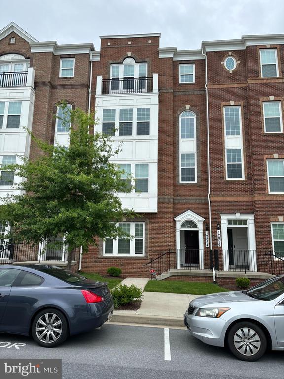 12854 Cloverleaf Center Drive in Germantown, MD - Building Photo - Building Photo
