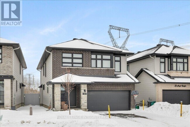 21 Angel Heights in Ottawa, ON - Building Photo - Building Photo