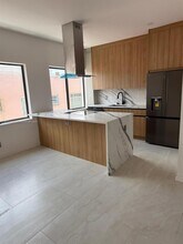 2436 SW 7th St in Miami, FL - Building Photo - Building Photo