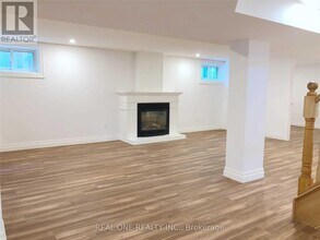 25 Terrace Dr in Hamilton, ON - Building Photo - Building Photo