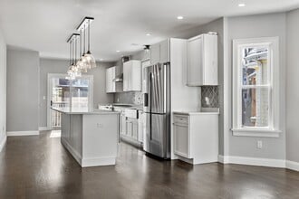 83 Centre St in Boston, MA - Foto de edificio - Building Photo