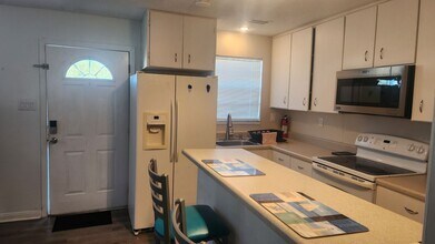 3 Byron Ellinor Dr in Ormond Beach, FL - Building Photo - Building Photo