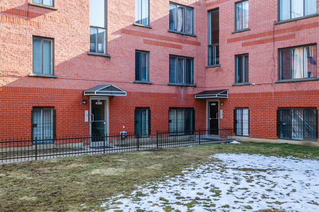 4380 Linton Av in Montréal, QC - Building Photo - Building Photo