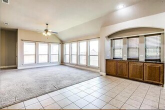 6625 Thistle Wood Dr in Midlothian, TX - Building Photo - Building Photo