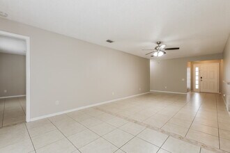 12438 Dawn Vista Dr in Riverview, FL - Building Photo - Building Photo
