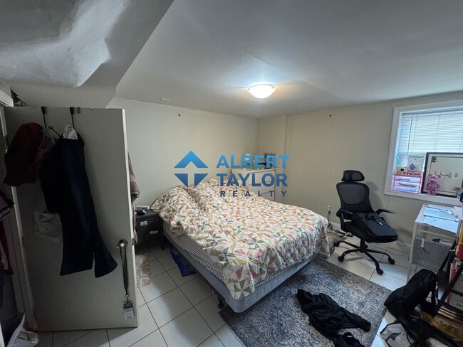6 Belmont St, Unit 1 in Somerville, MA - Foto de edificio - Building Photo